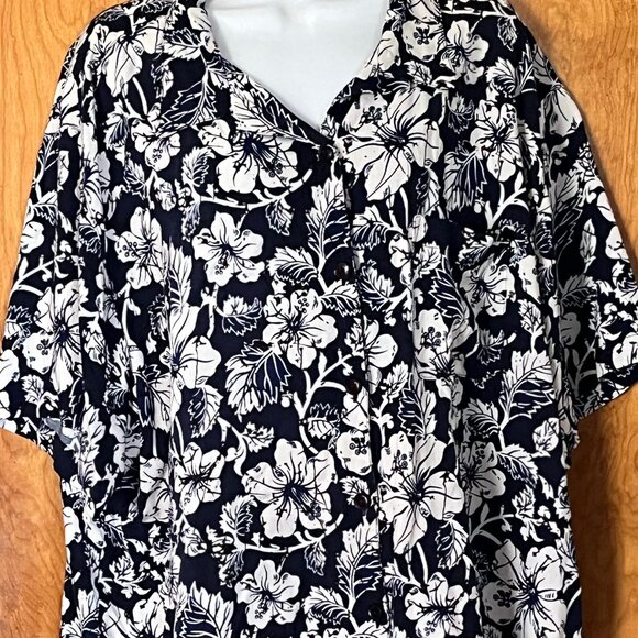 Women's navy and white button down Hawaiian shirt - 3X - D.P.S. Woman - Picture 1 of 5